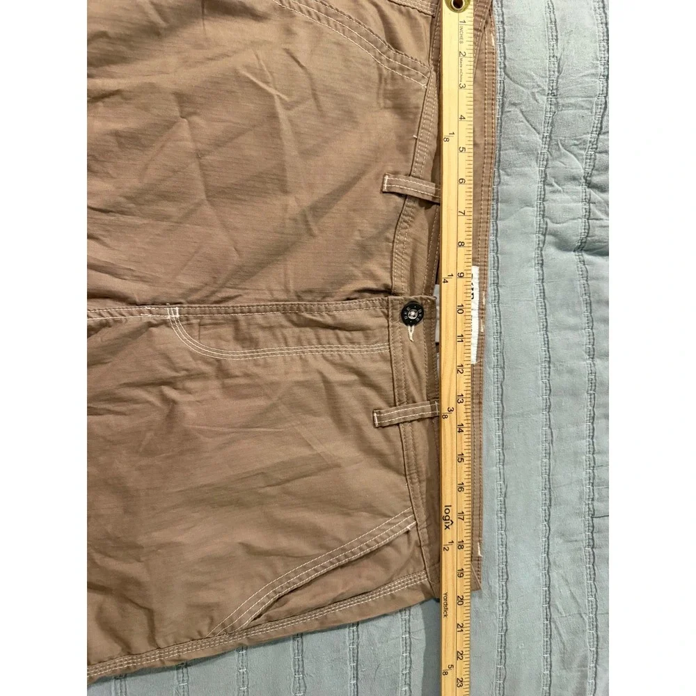 BKE Blaze Standard Fit Cargo Shorts Mens 38 Desert Taupe Contrast Stitch B6789